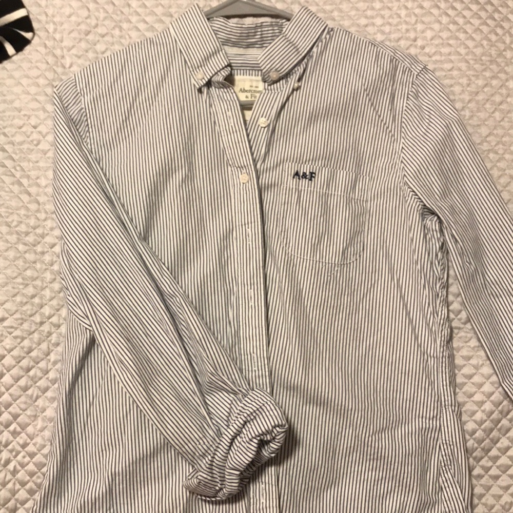 Striped A&F button up